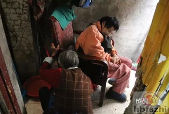 “她不死，我也死不成”这个故事弄哭了整个朋友圈