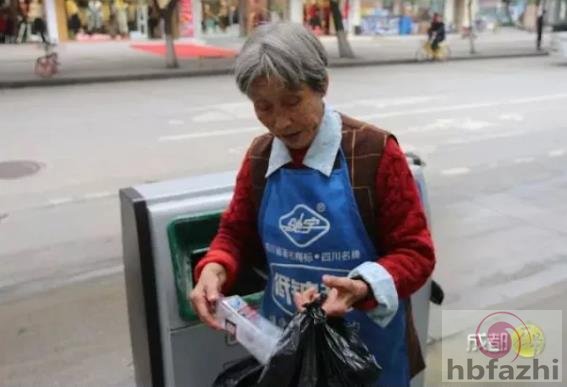 “她不死，我也死不成”这个故事弄哭了整个朋友圈