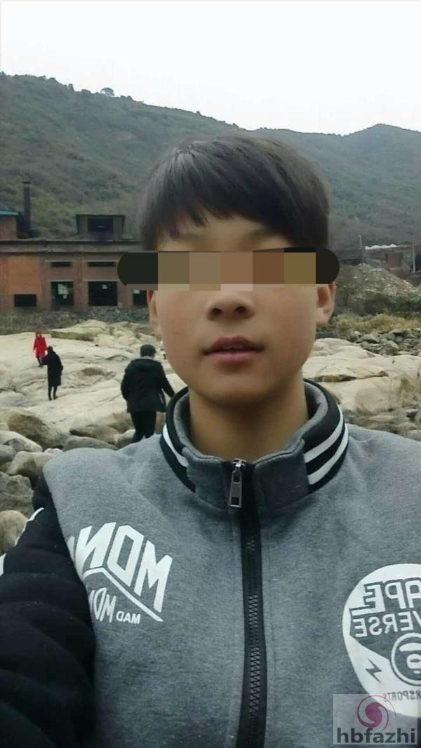 湖南15岁大一新生在寝室斗殴死亡6名学生被拘留
