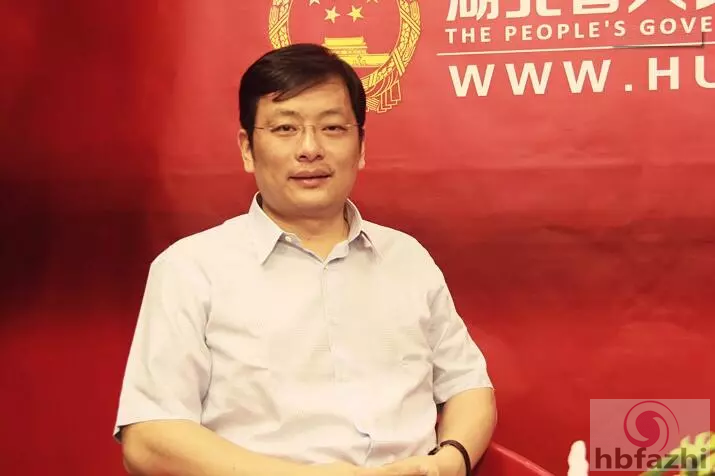 70后市委书记化身推销员 用强大朋友圈办好这件事