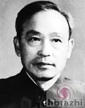 相隔38年！这对父女先后当选台盟主席