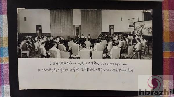 相隔38年！这对父女先后当选台盟主席