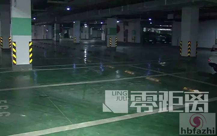 男子因停车位与保安冲突家门口暴毙 物业:保安失踪