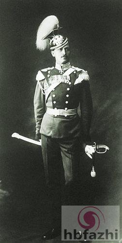 五：1909年，曼纳海姆戎装照，当时他是俄国“弗拉基米尔枪骑兵团”指挥官