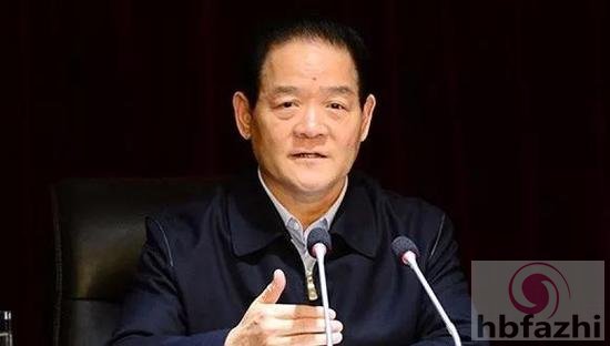 2017“双开”通报大盘点：这些人的落马姿势很特别