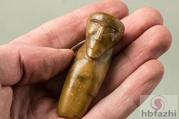 俄罗斯发现4500年前玩偶雕像 或为世界最古老玩具