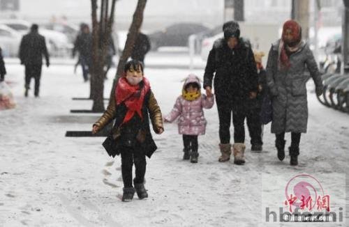资料图：下雪天气。杨艳敏 摄