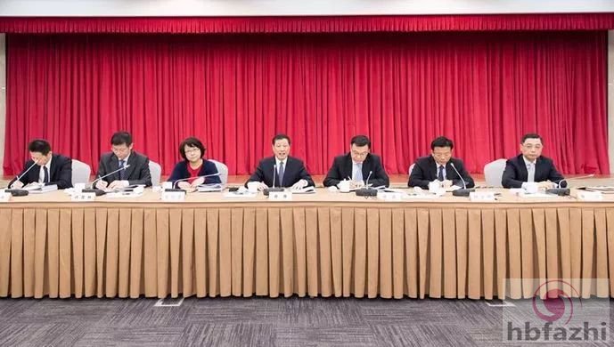 这位证监副部履新上海 曾因一件小事向记者道歉