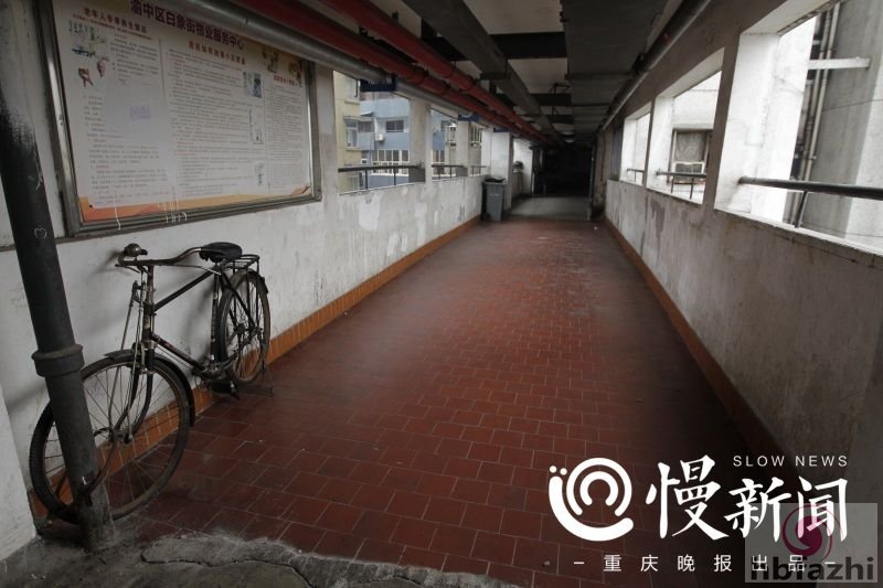 24层无电梯高楼成网红 每天十几拨人来看稀奇
